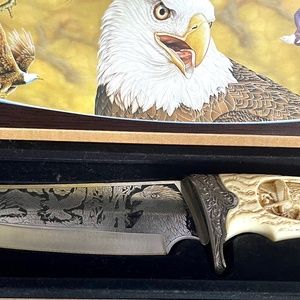 American Eagle Full Size Knife with Beautiful Carvings